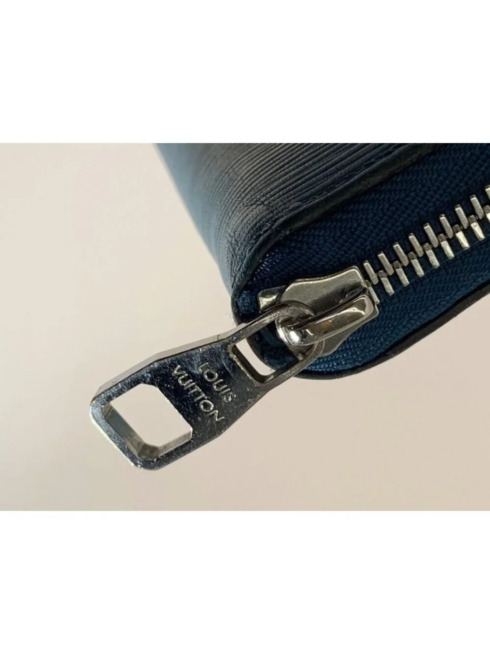 Louis Vuitton manufacturer louis